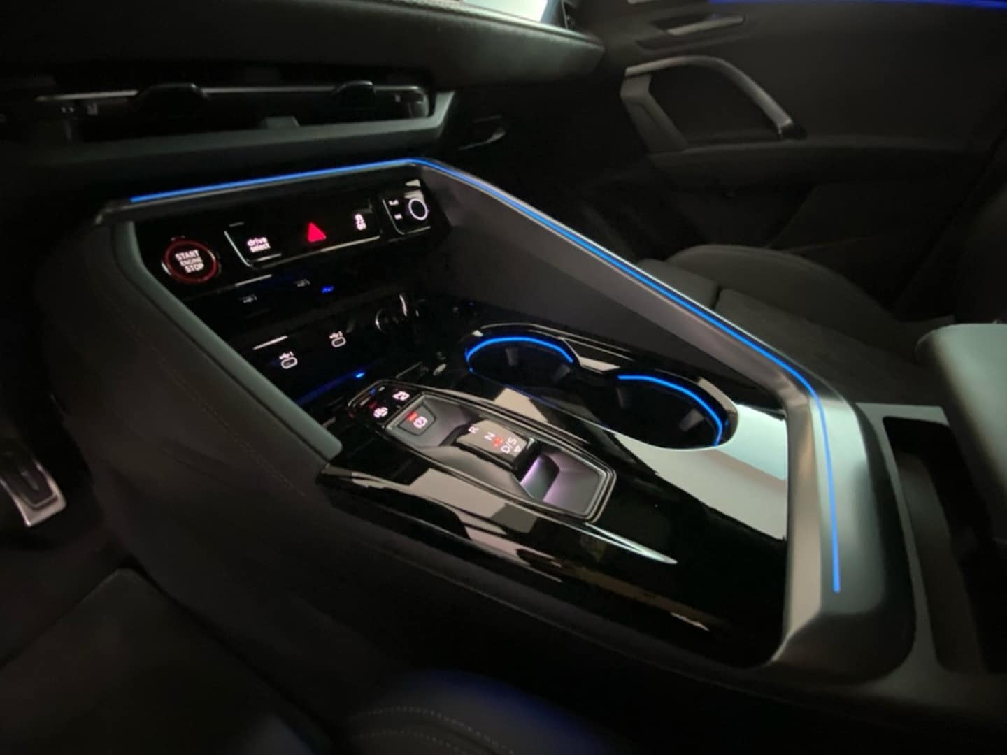 Bild über Audi Q5 SUV TFSI quattro 150 kW S tronic - für weitere Informationen kontaktieren Sie den Audi Partner