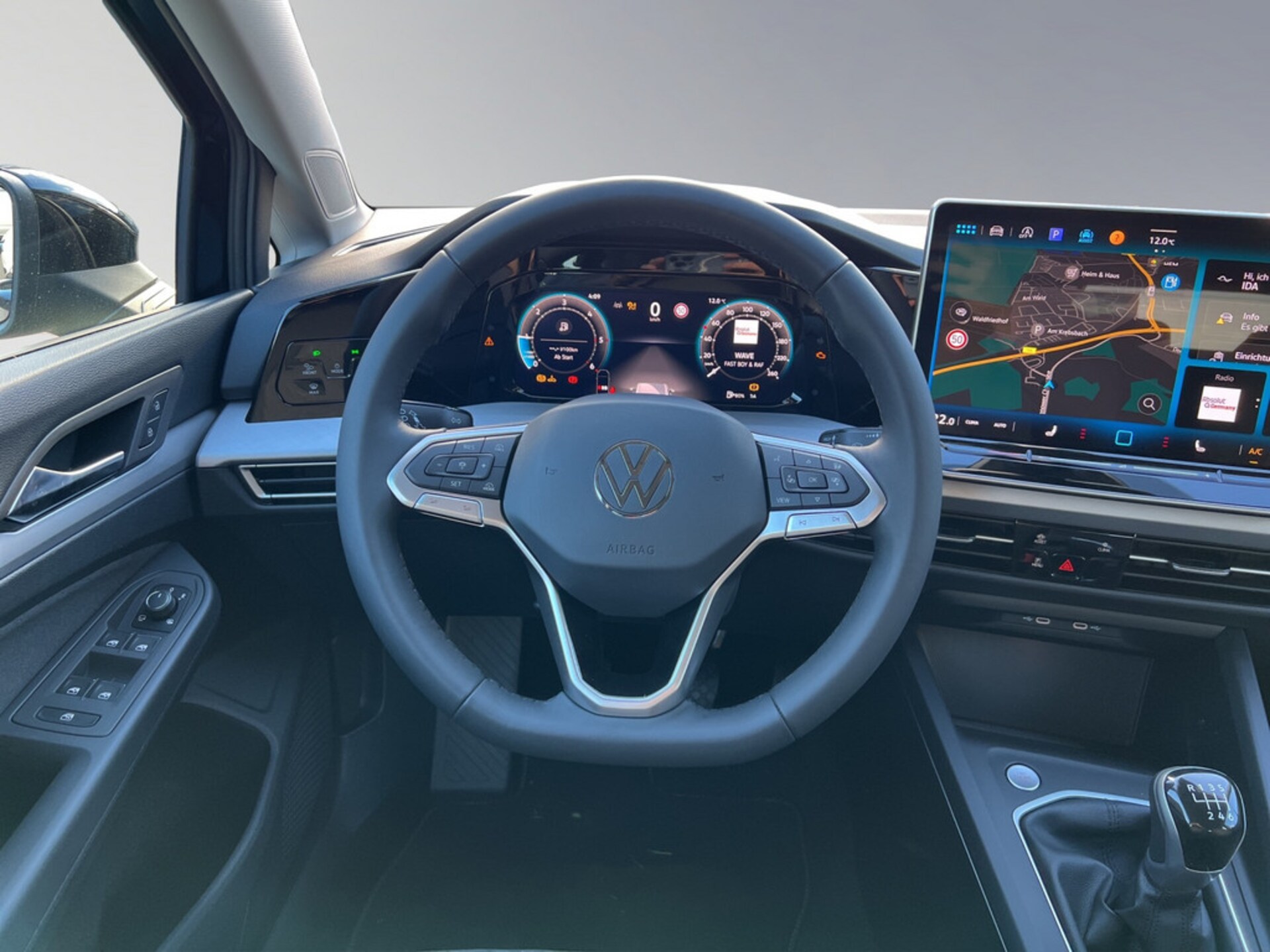 Volkswagen Golf Variant Life