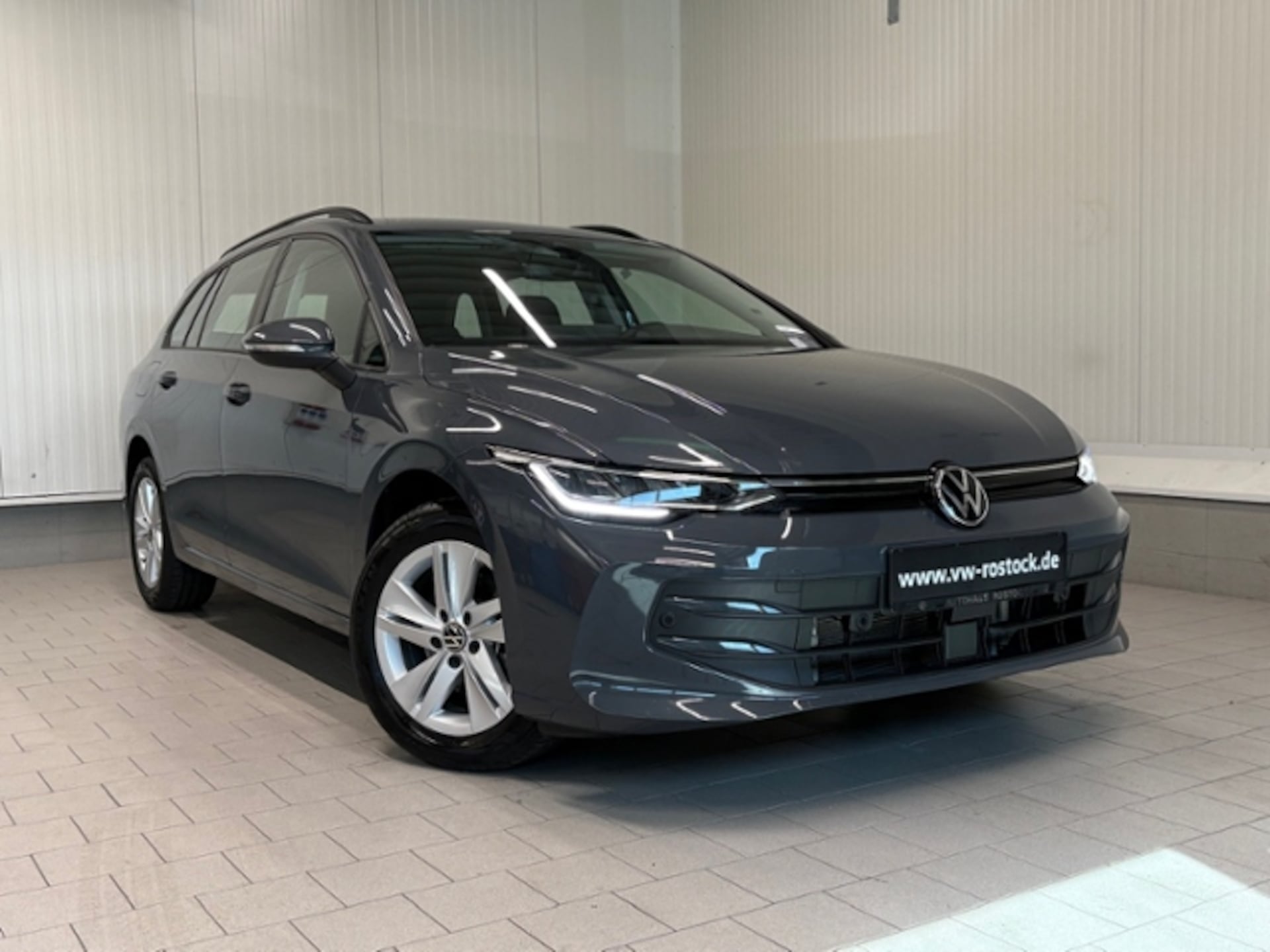 Volkswagen Golf Variant Life