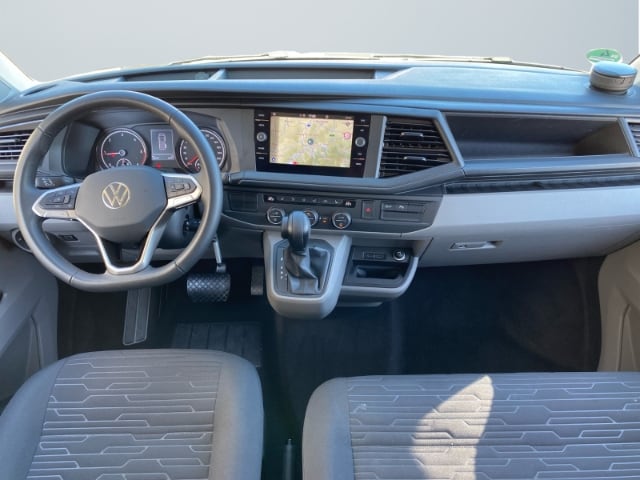 Volkswagen T6.1 Caravelle larger