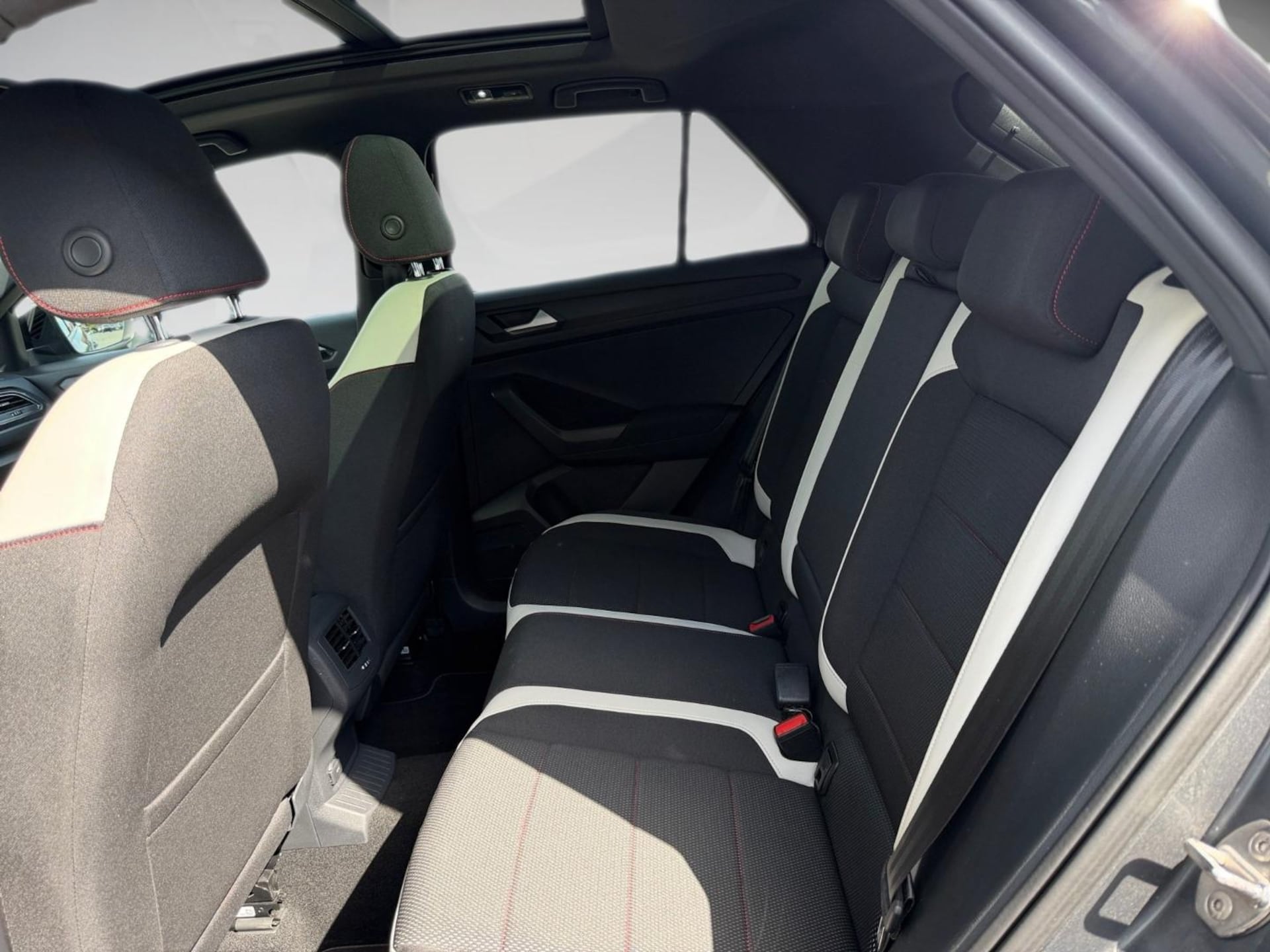 Volkswagen T-Roc Sport