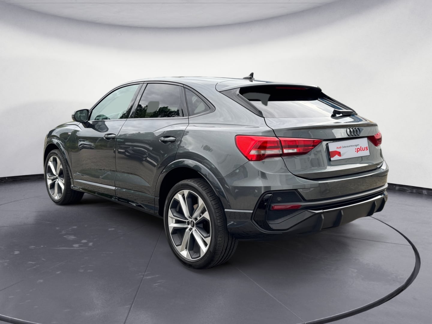 Bild über Audi Q3 Sportback S line 35 TDI S tronic - für weitere Informationen kontaktieren Sie den Audi Partner