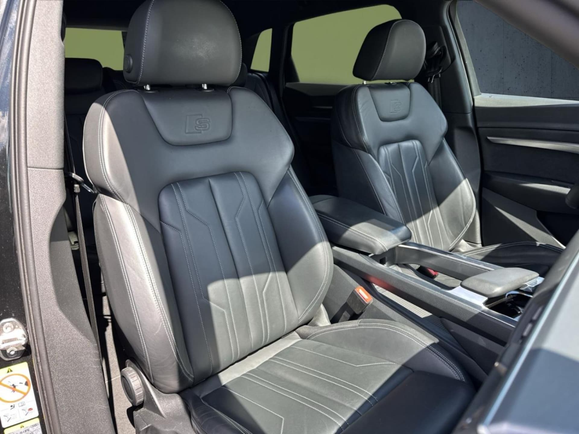Audi Q8 e-tron S line