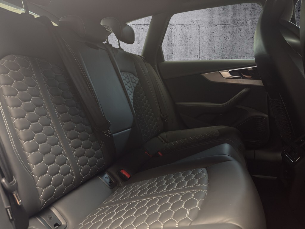 Image about Audi RS 4 Avant TFSI quattro tiptronic