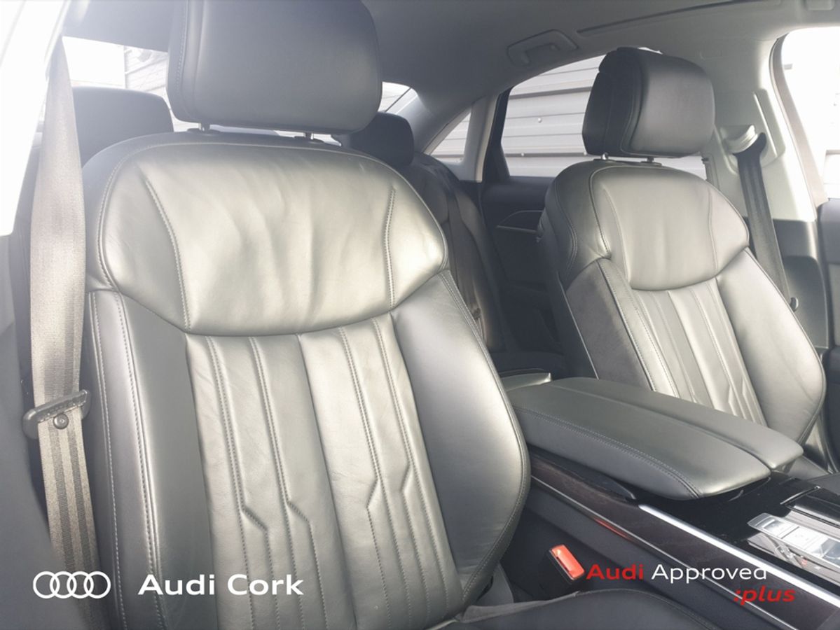 Image about Audi A8 TFSI e Luxury 60 TFSI e quattro 462 PS tiptronic