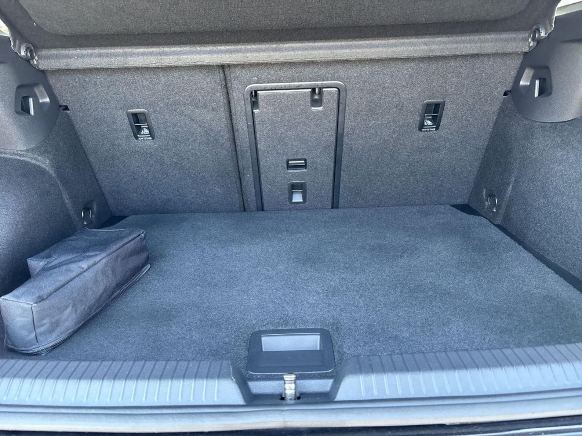 Volkswagen Golf Active
