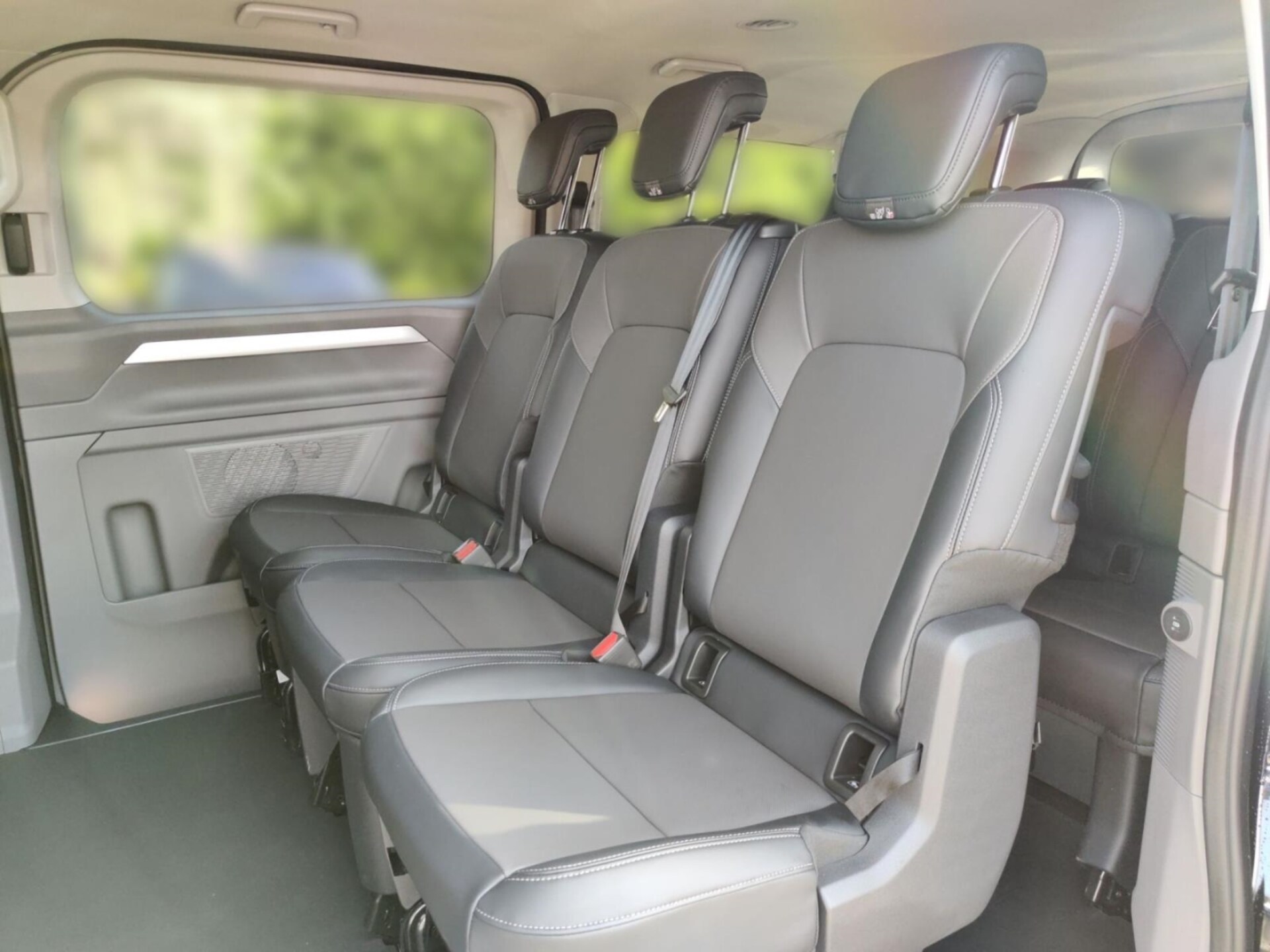Volkswagen Caravelle langer Radstand Life