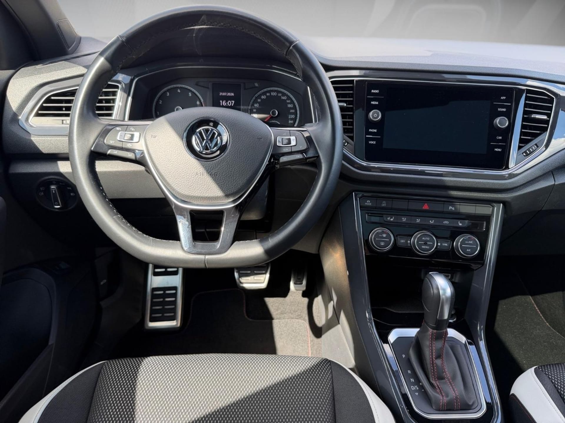 Volkswagen T-Roc Sport