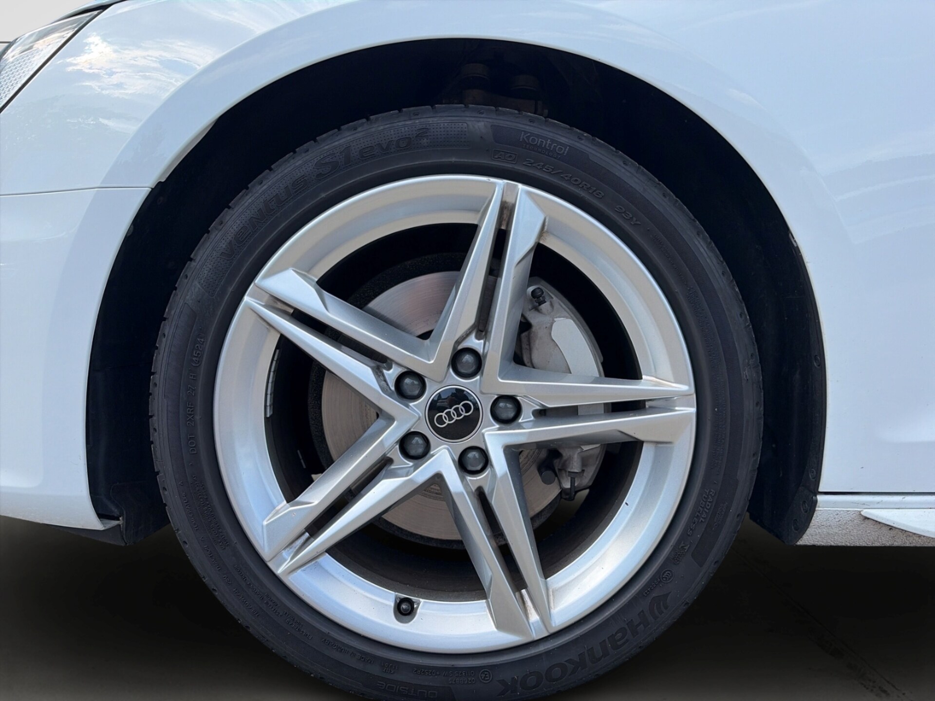 Audi A4 Avant S line