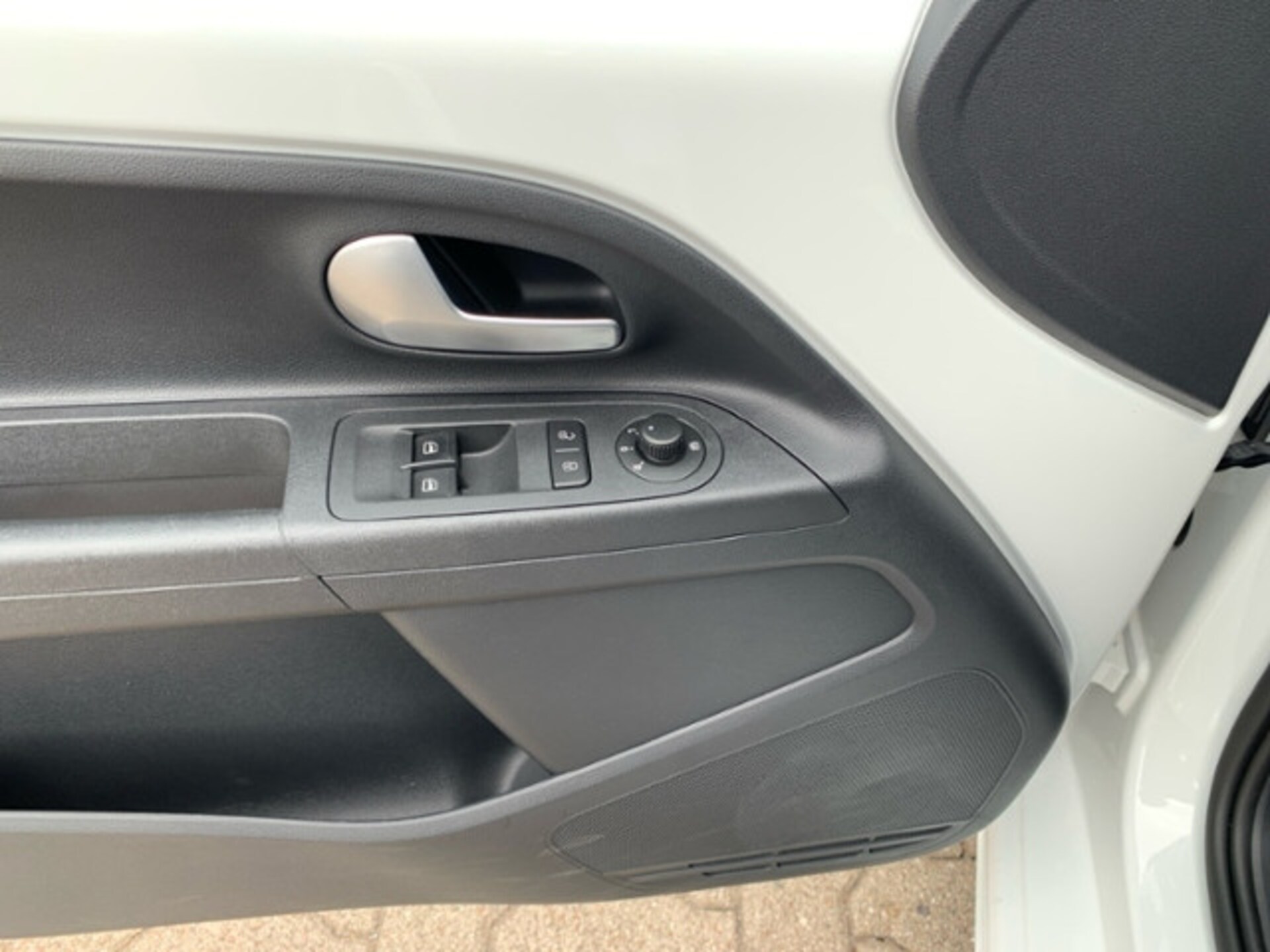 Volkswagen up! R-Line