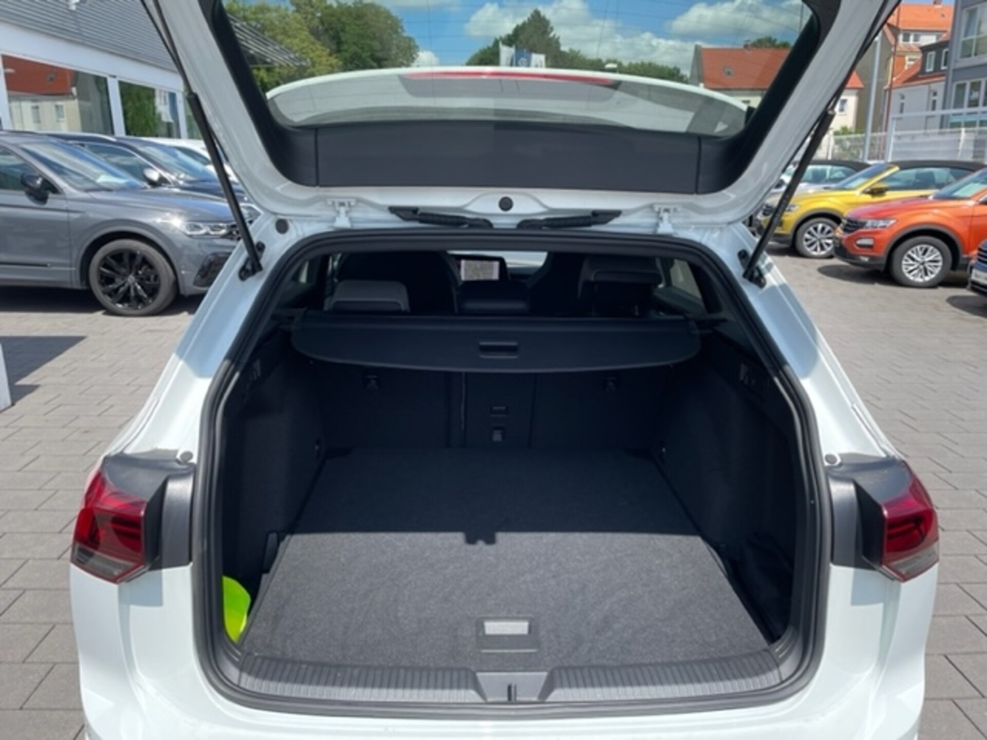 Volkswagen Golf Variant R-Line