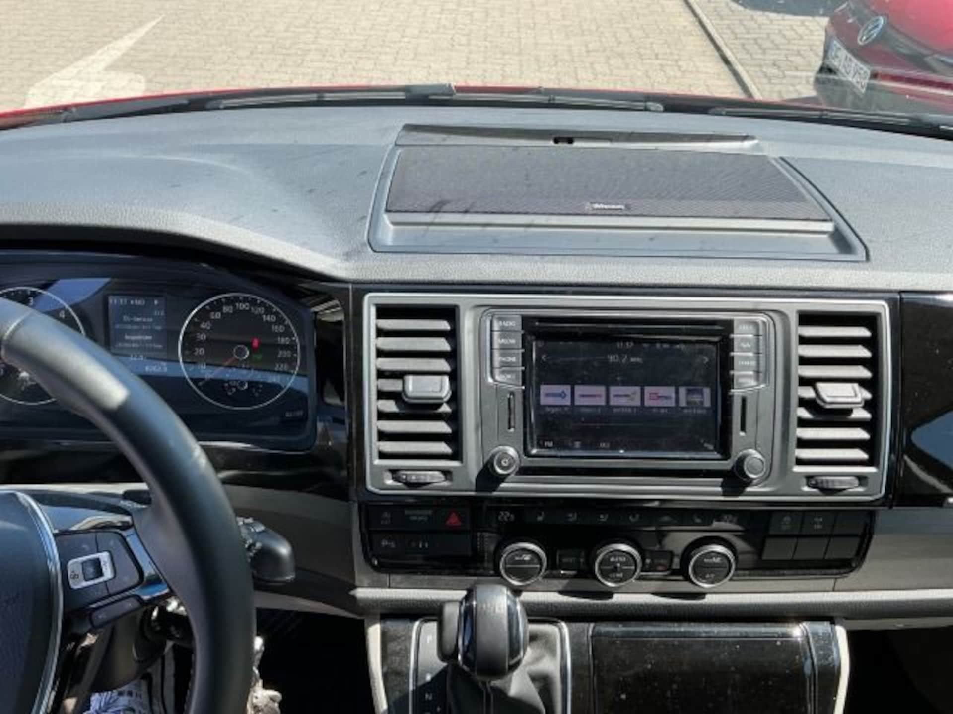 Volkswagen T6 California Ocean