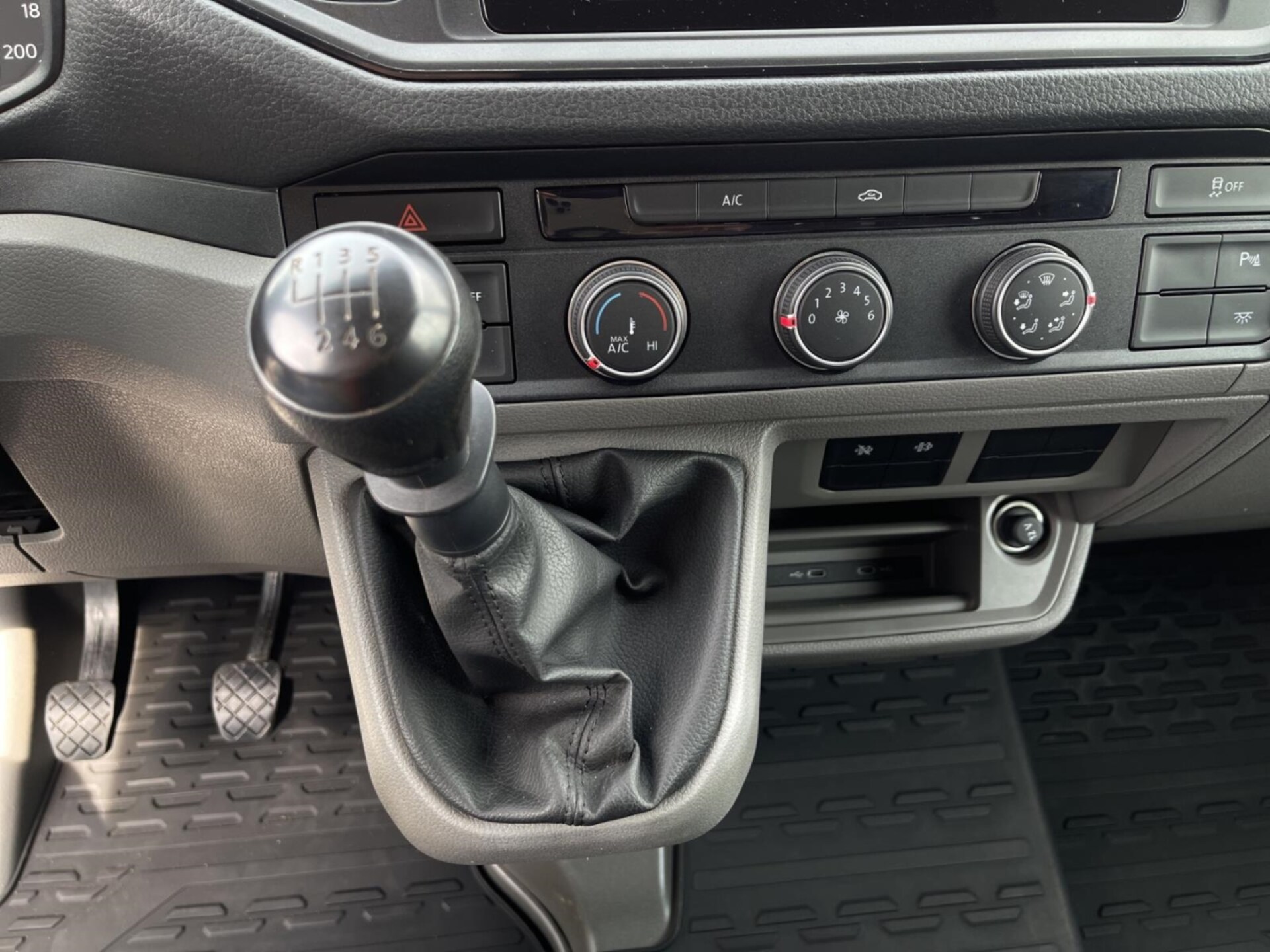 Volkswagen Crafter Kasten langer Radstand