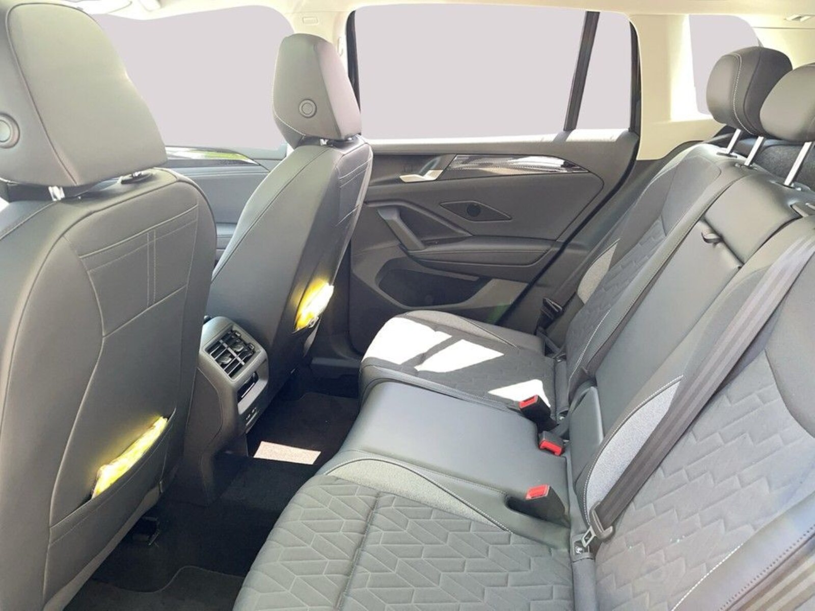 Volkswagen Tiguan – Bild 13