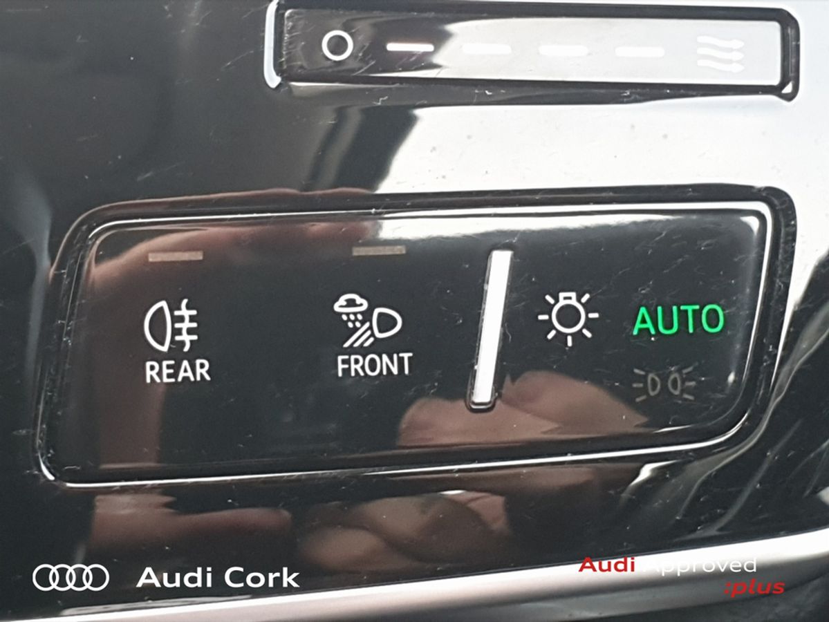 Image about Audi A8 TFSI e Luxury 60 TFSI e quattro 462 PS tiptronic