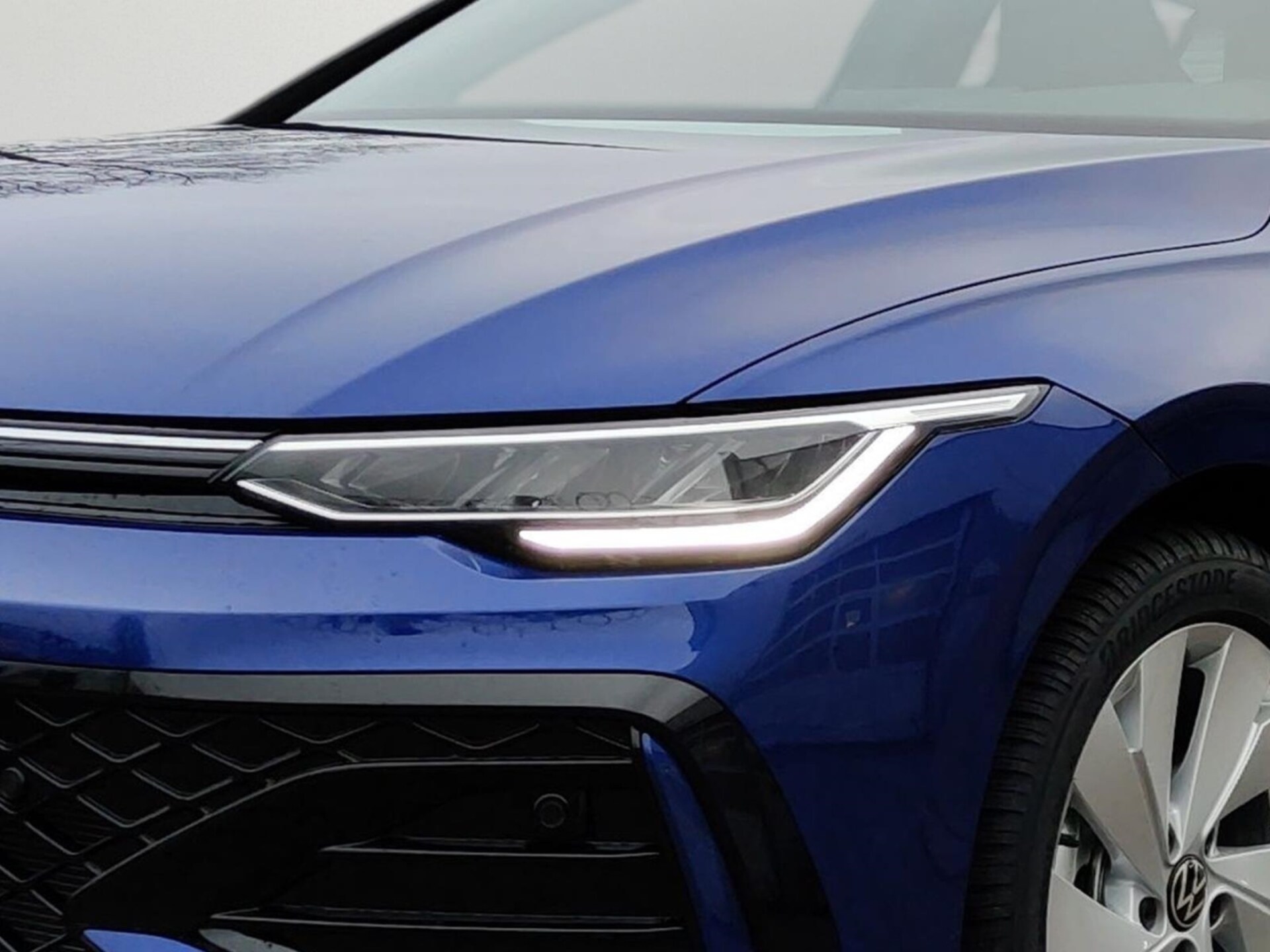 Volkswagen Golf R-Line
