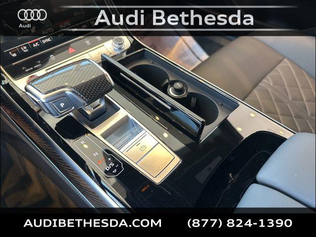2025 Audi S8 Base - Photo 16