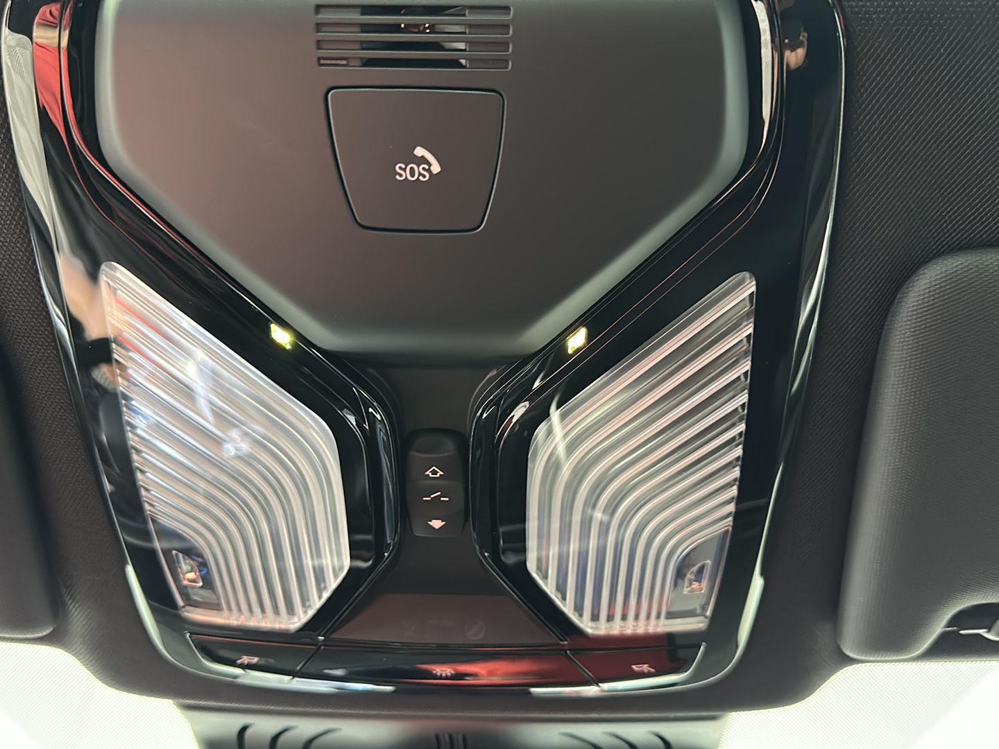 2023 BMW i4 38