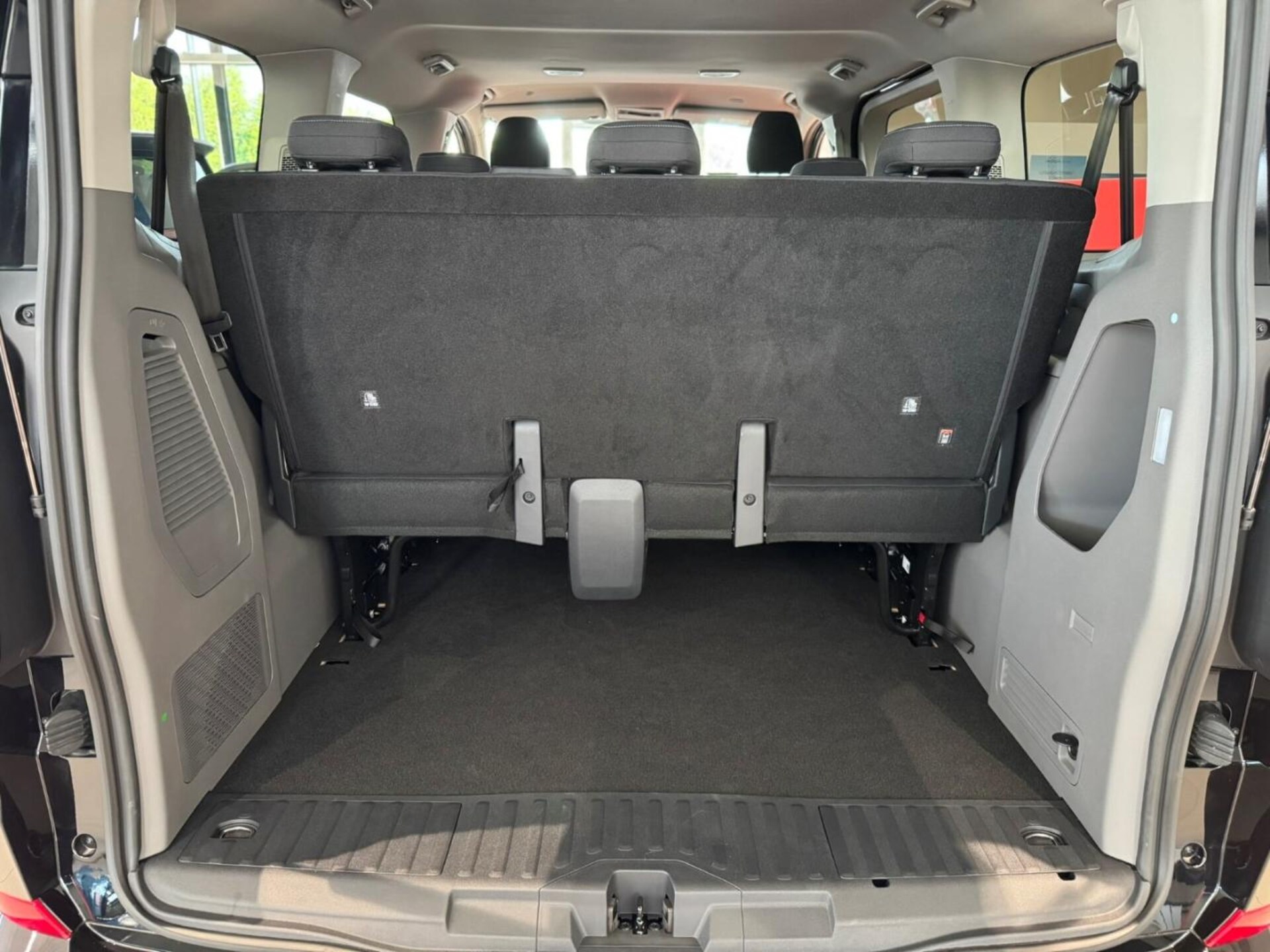 Volkswagen e-Caravelle Life