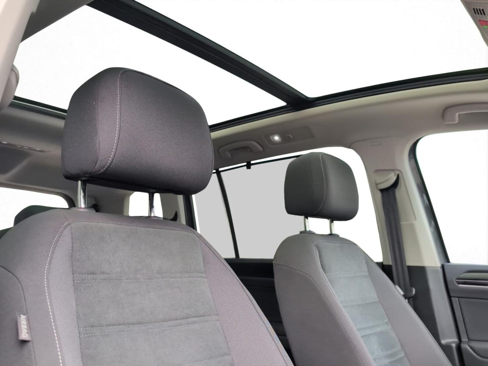 Volkswagen Touran – Bild 10