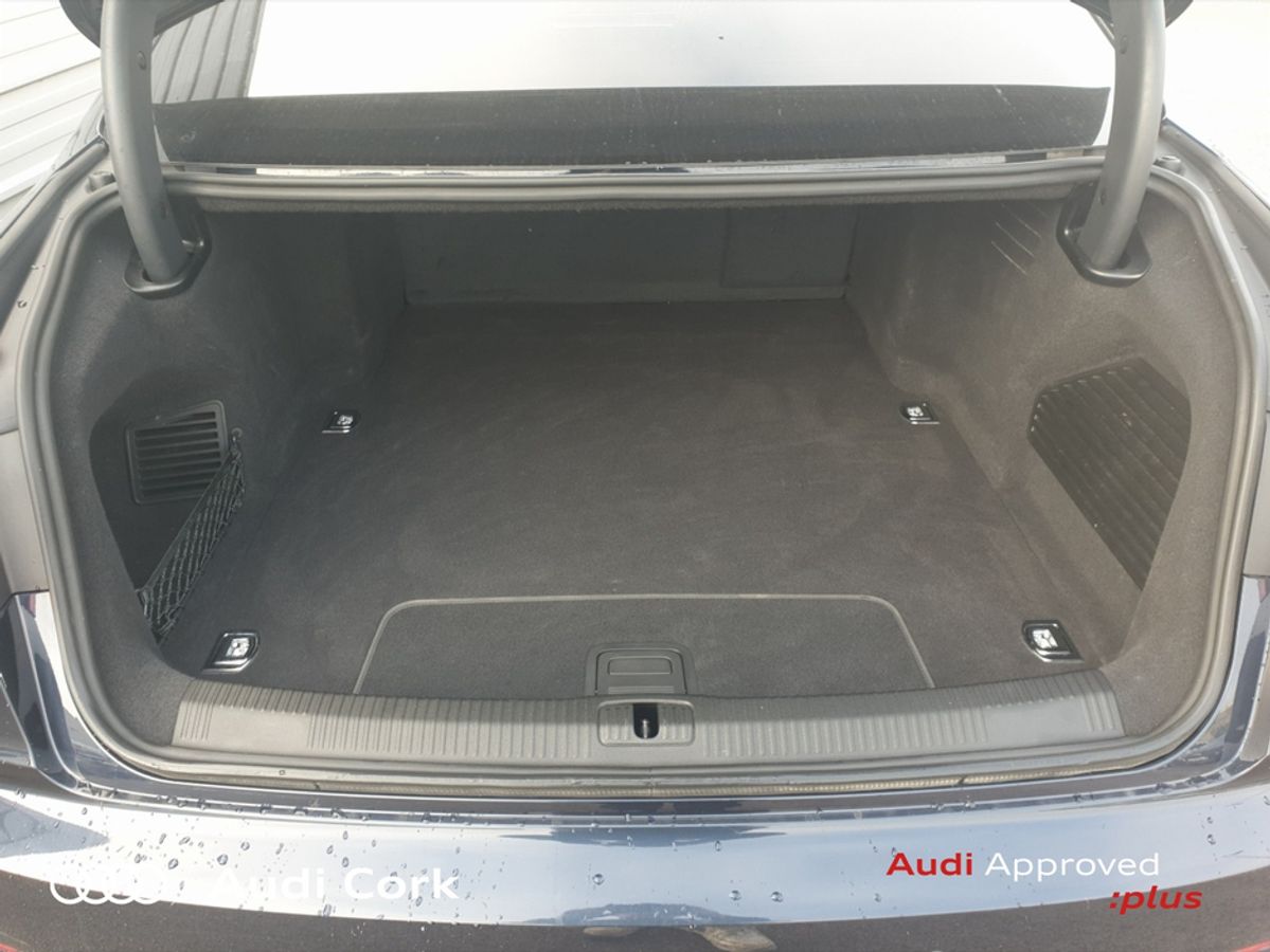 Image about Audi A8 TFSI e Luxury 60 TFSI e quattro 462 PS tiptronic