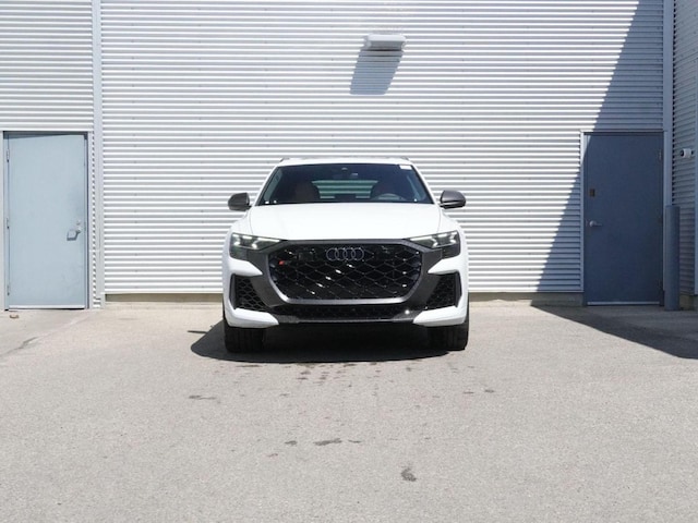 2026 Audi RS Q8 SUV performance