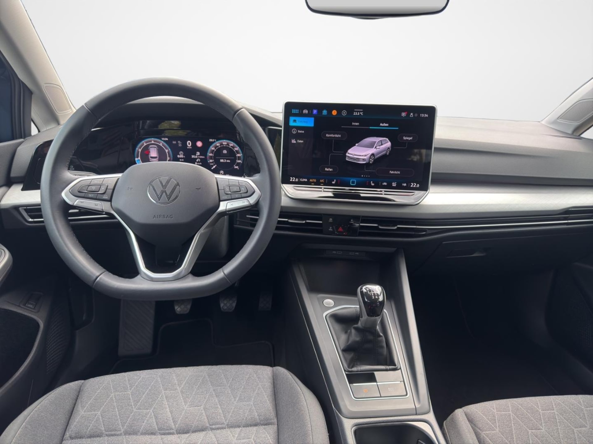 Volkswagen Golf Variant Life