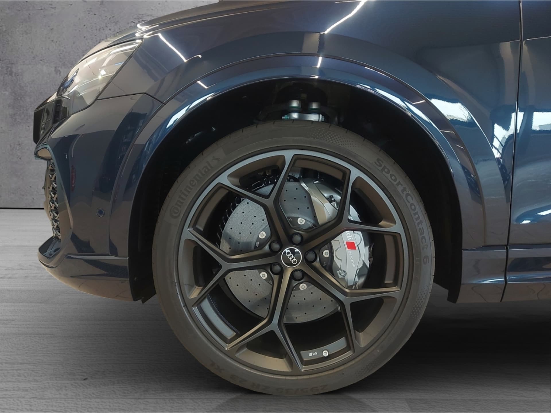 Audi RS Q8 SUV performance