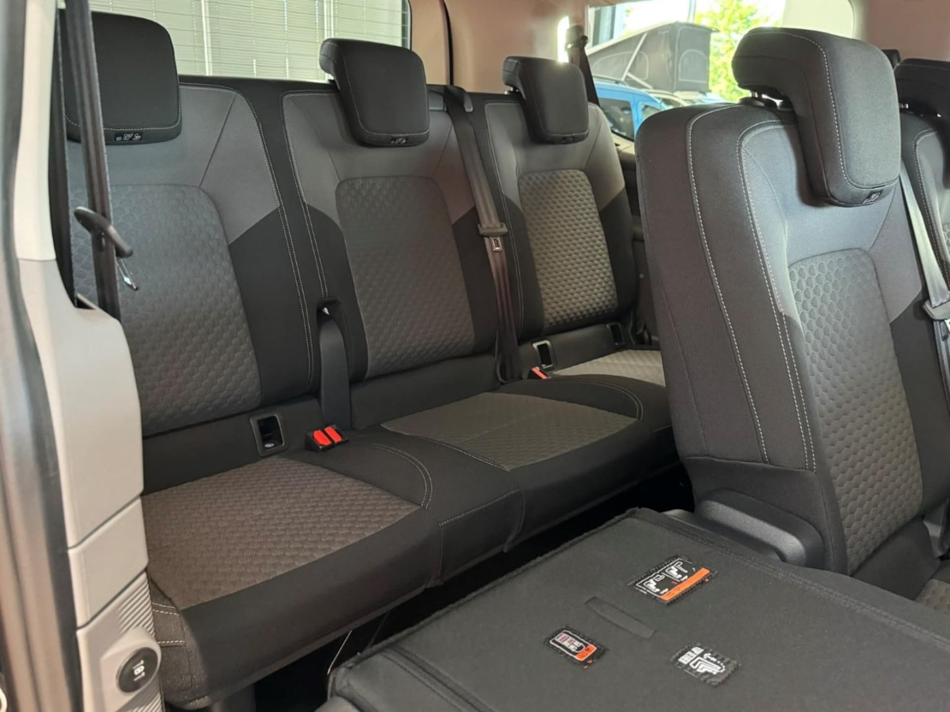 Volkswagen e-Caravelle Life