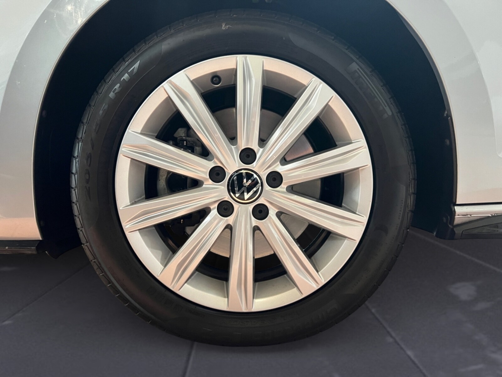 Volkswagen Touran – Bild 14