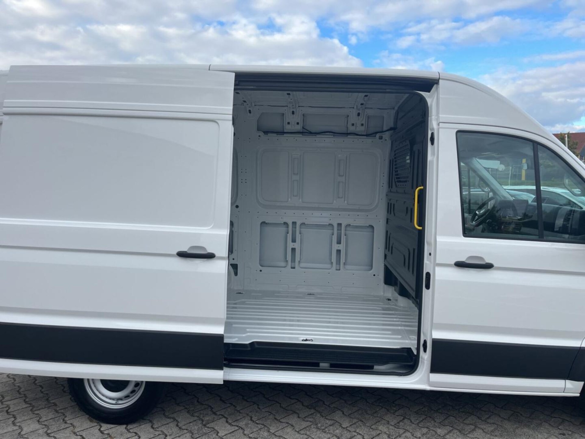 Volkswagen Crafter Kasten mittlerer Radstand