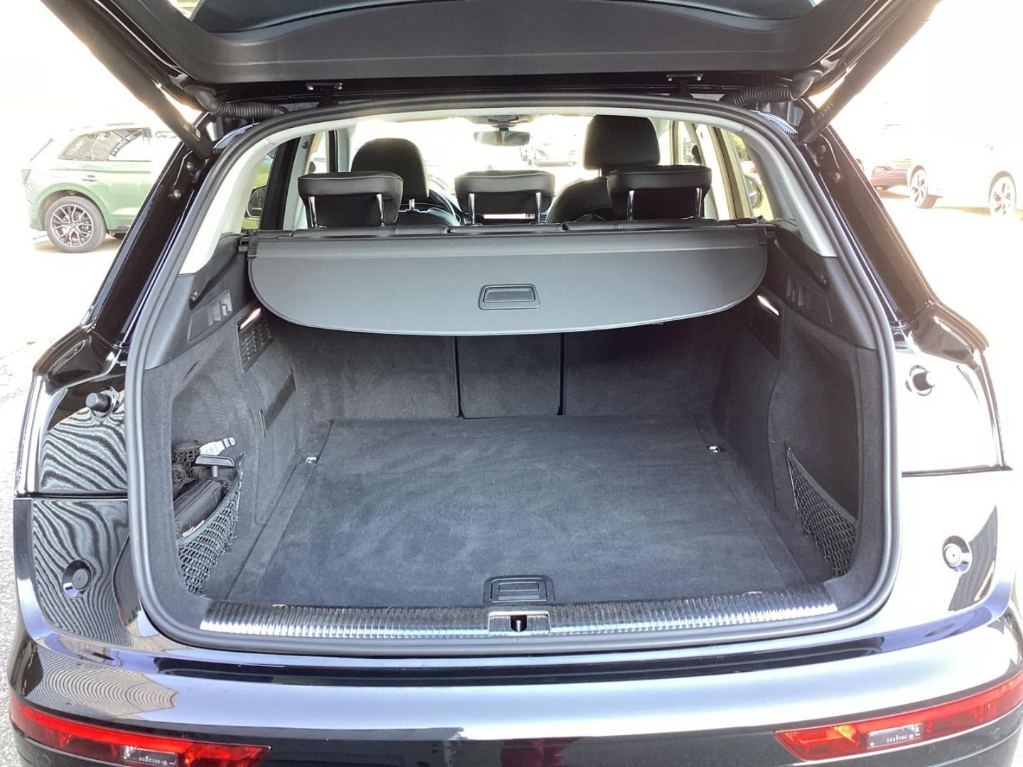 Image about Audi Q5 40 TDI quattro S tronic