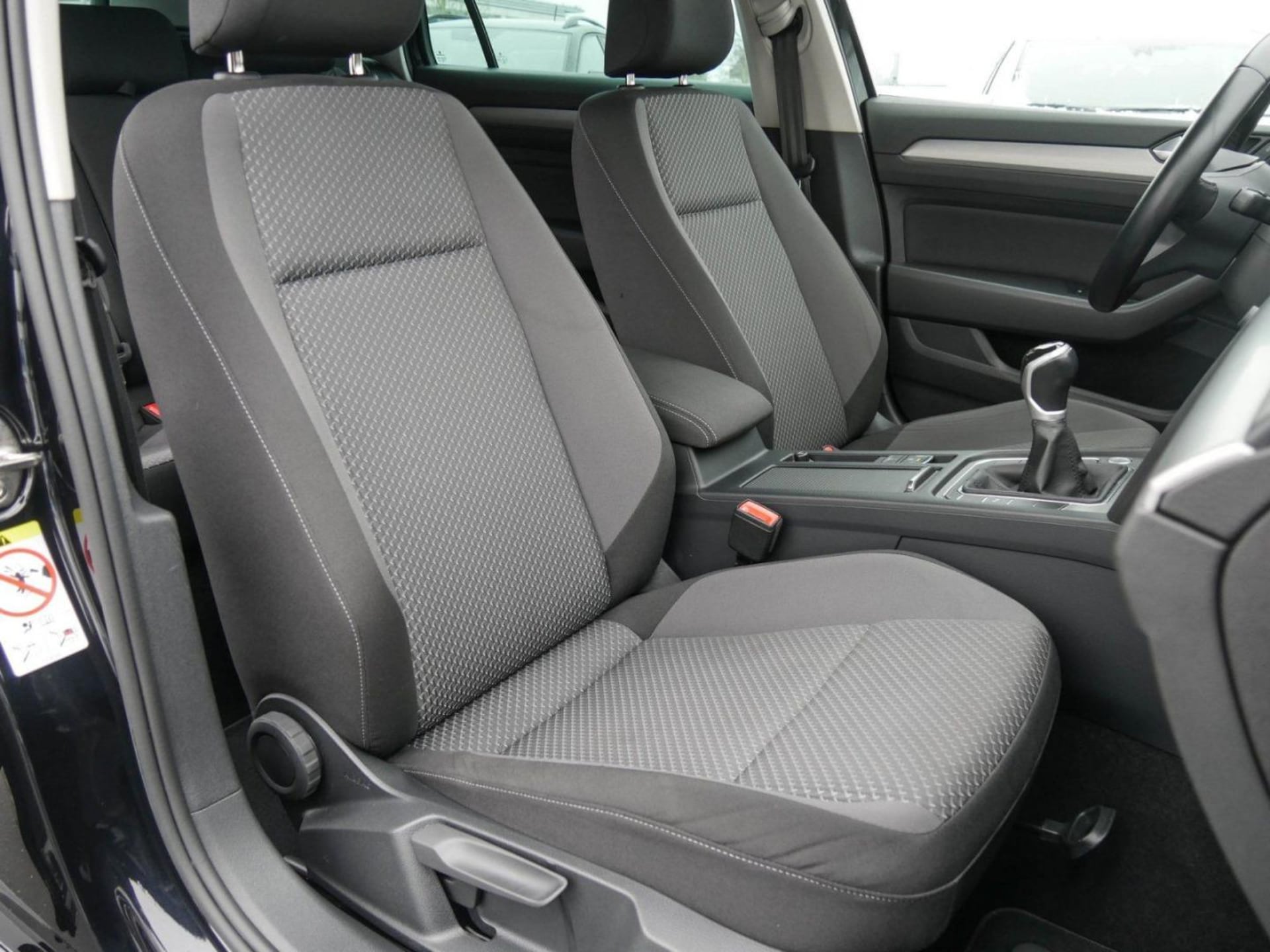Volkswagen Passat Variant Basis-Modell
