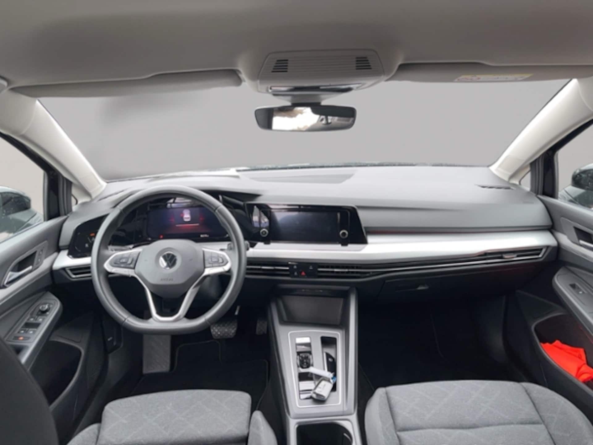 Volkswagen Golf Life
