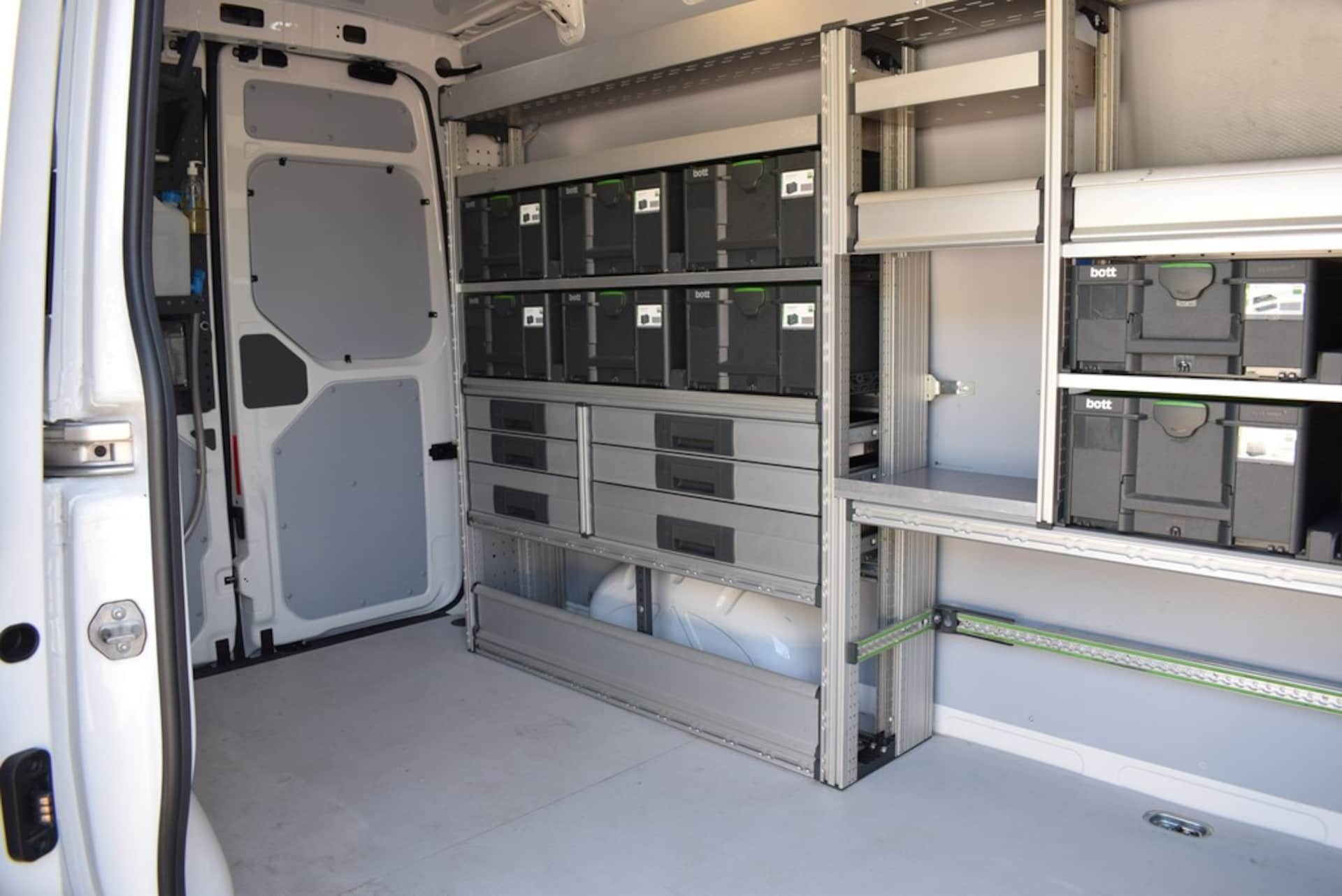 Volkswagen Crafter Kasten mittlerer Radstand