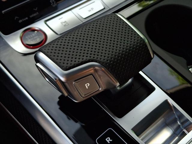 2026 Audi SQ8 Prestige - Photo 13