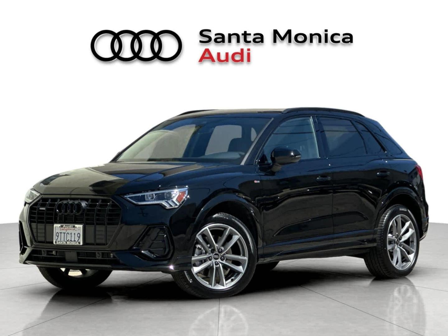 2025 Audi Q3 45 TFSI S Line Premium quattro's photo
