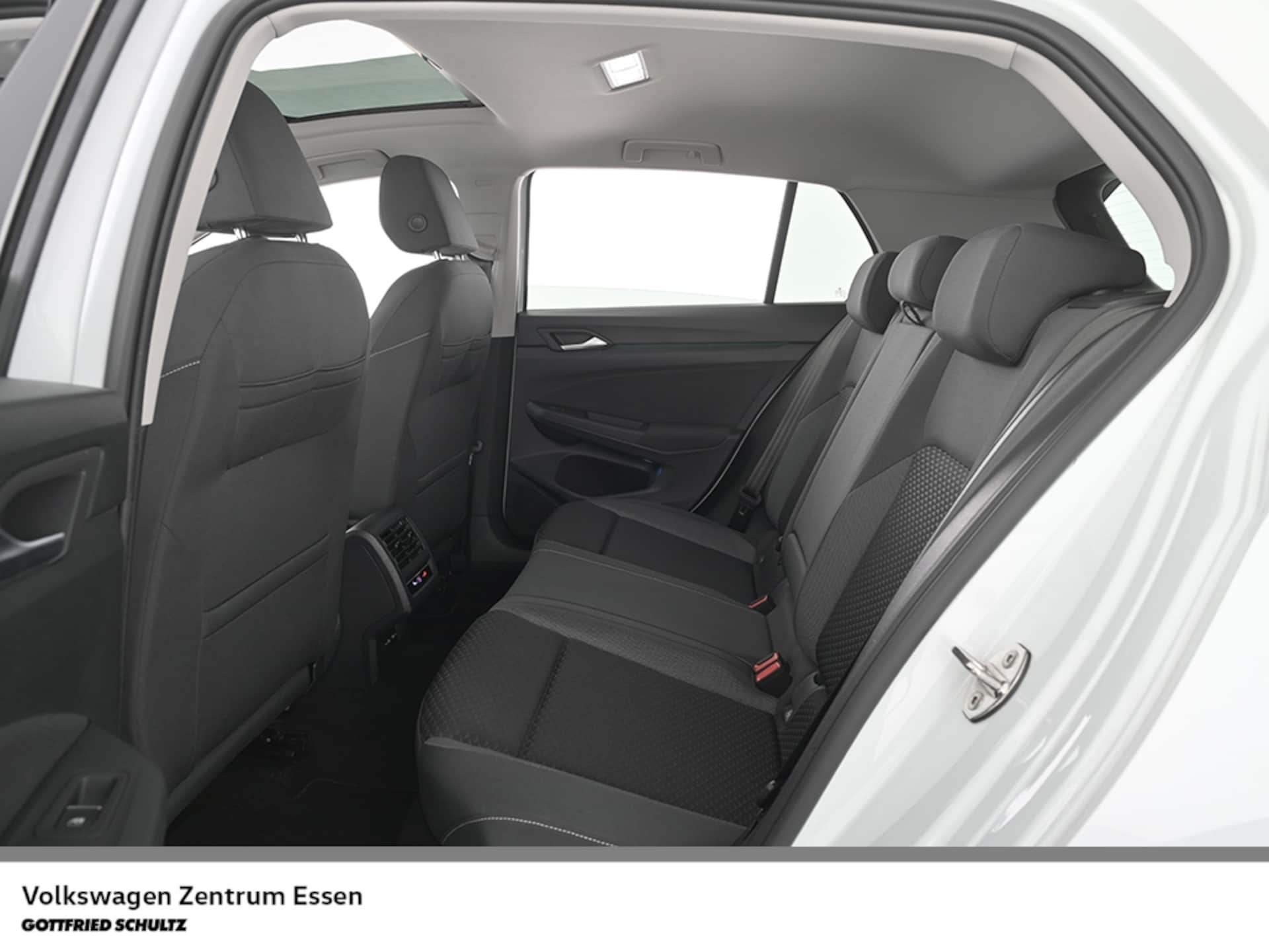 Volkswagen Golf Active