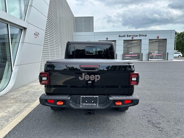 2025 Jeep Gladiator