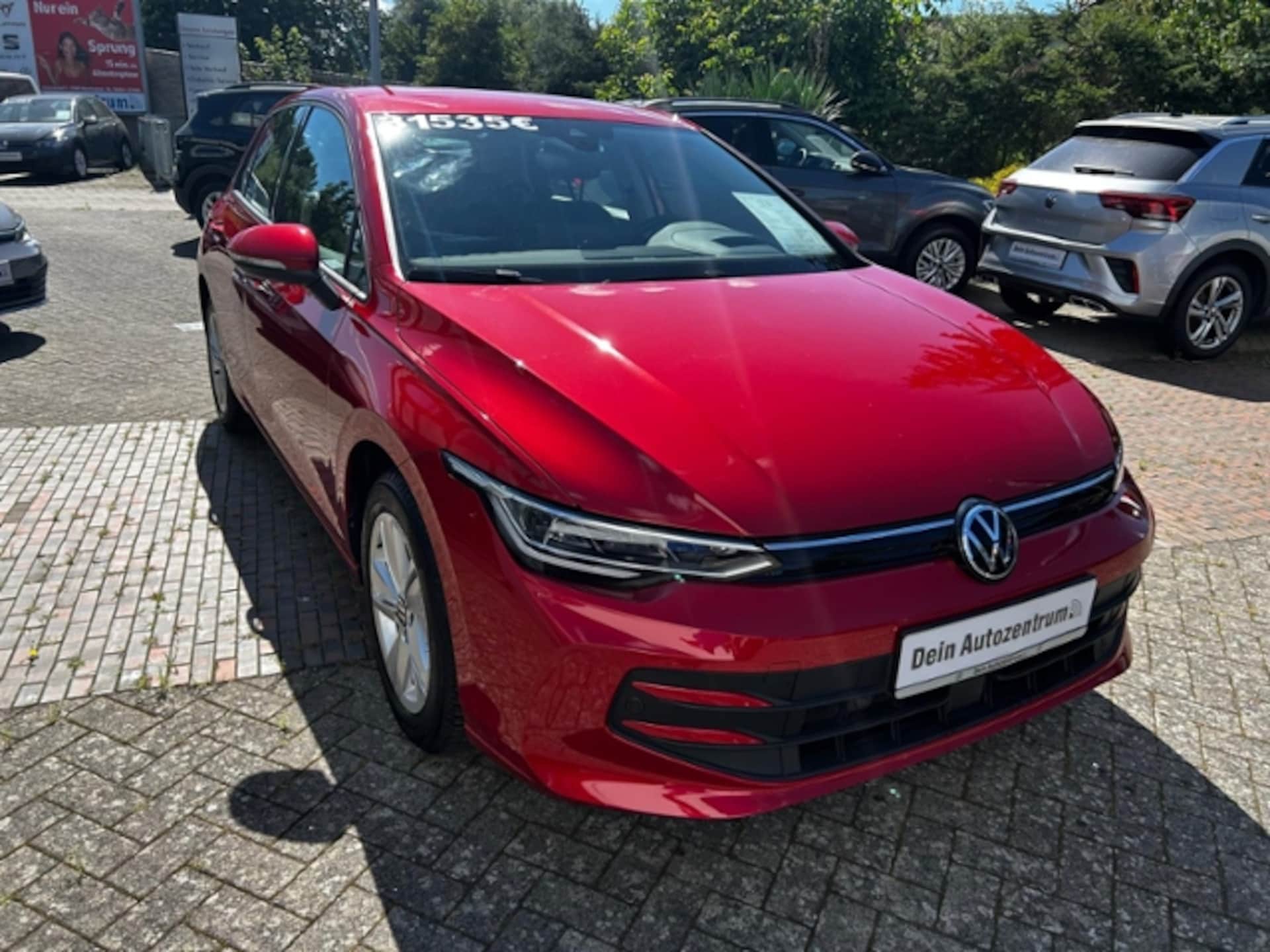Volkswagen Golf Life