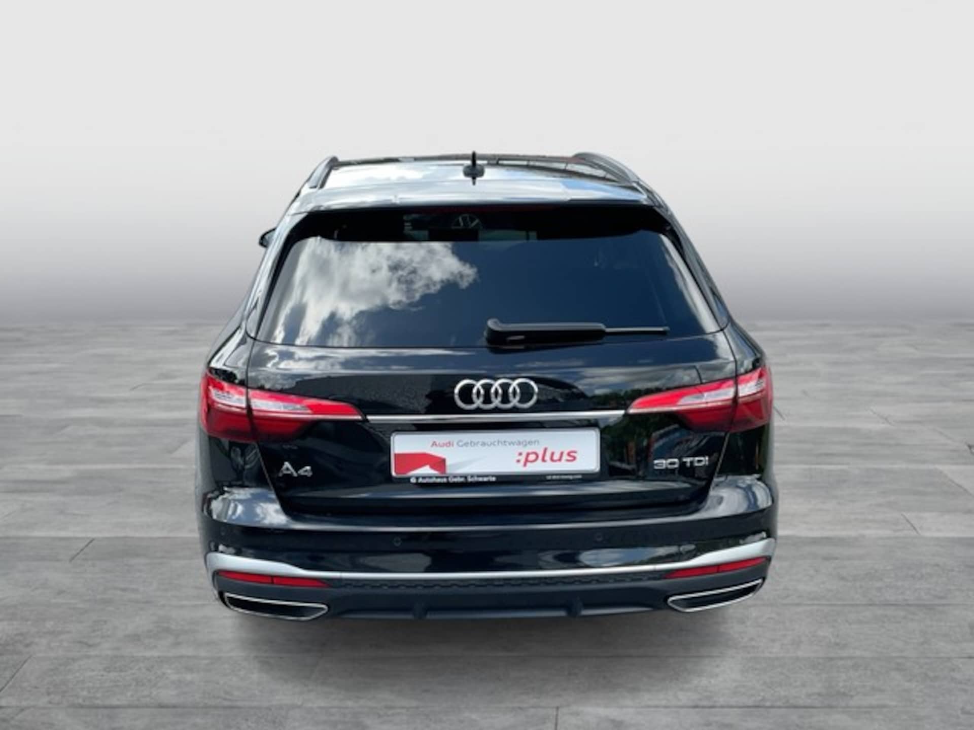 Audi A4 Avant S line
