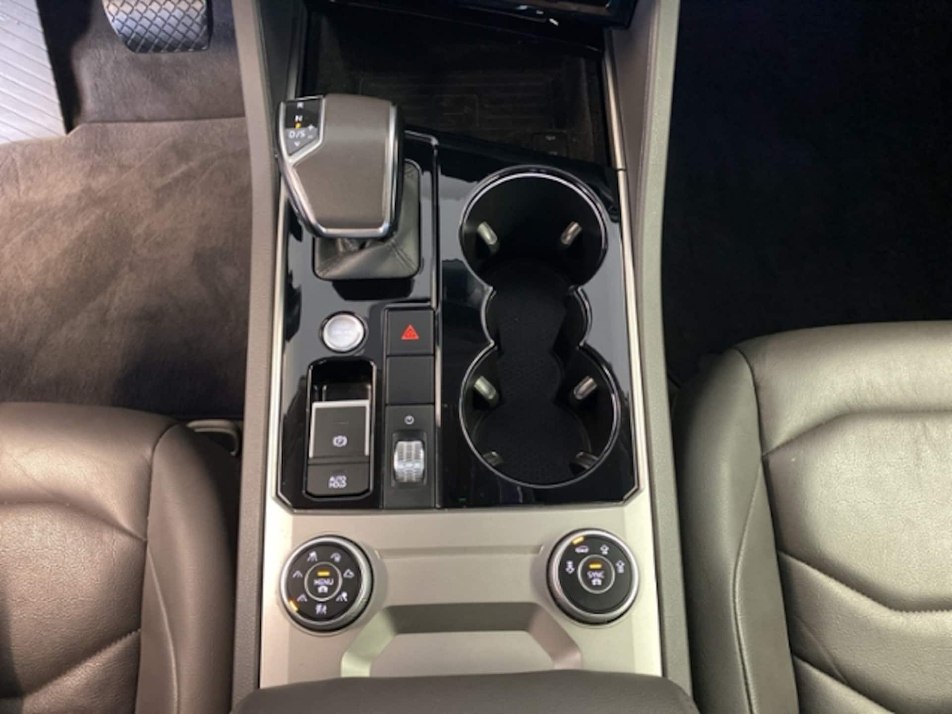 Volkswagen Touareg Basis-Modell
