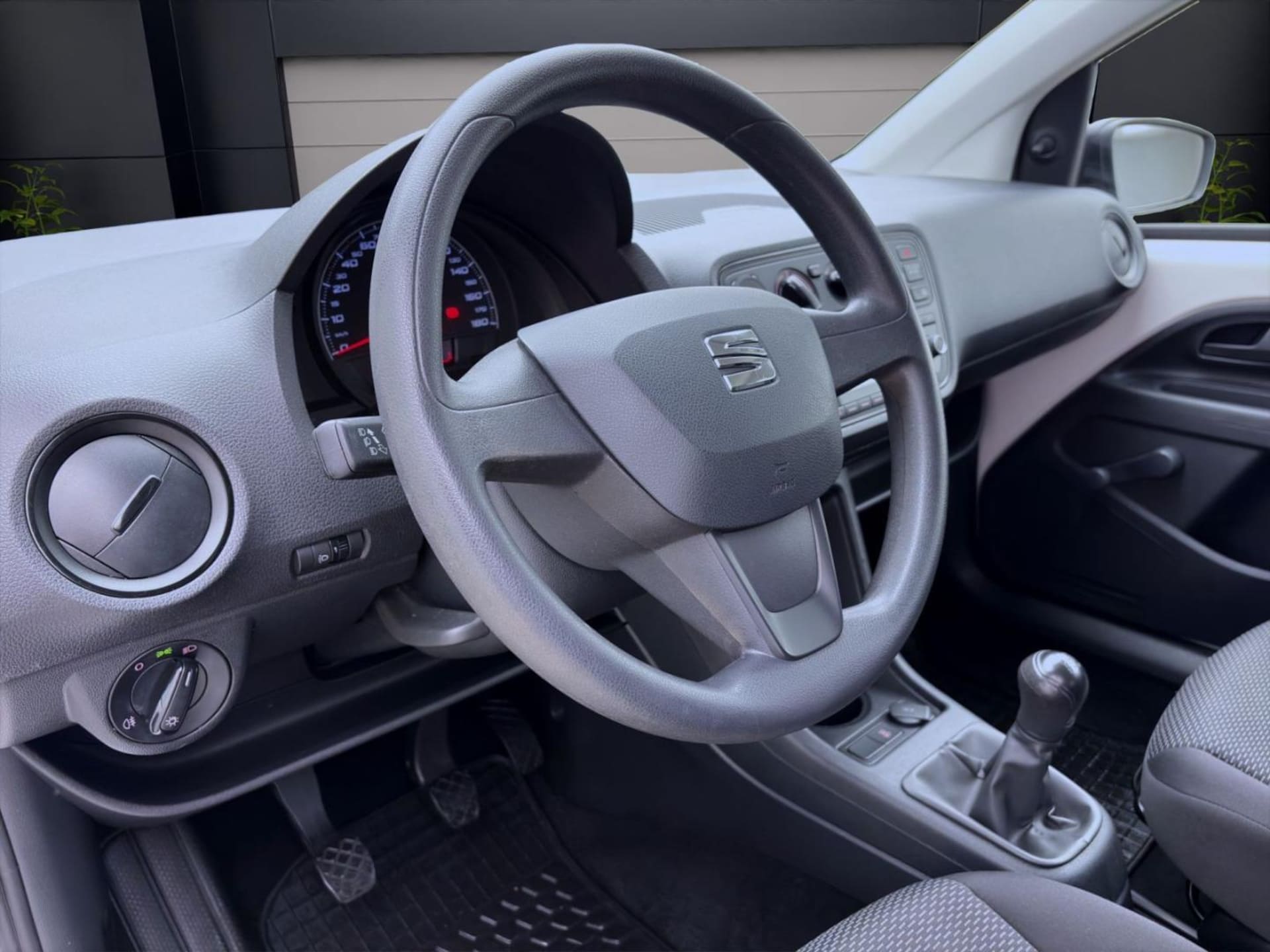 SEAT Mii Reference