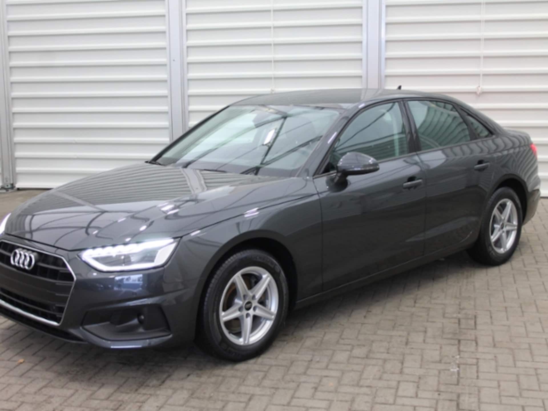 Audi A4 Limousine