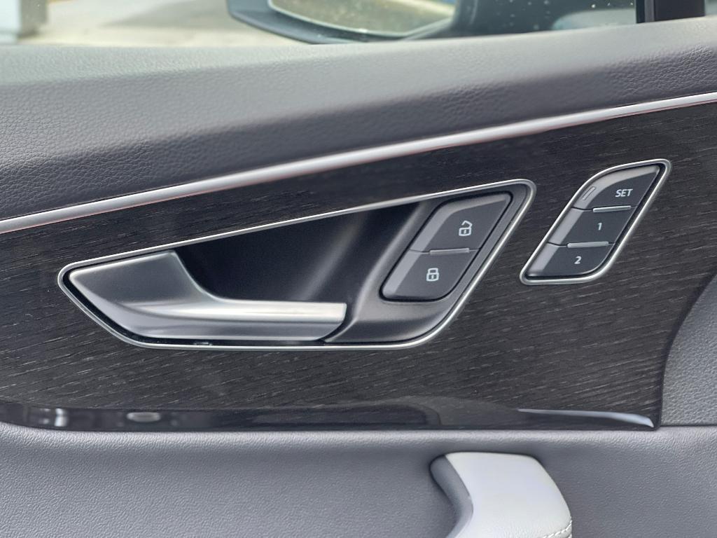 2026 Audi Q7 Premium Plus - Photo 15