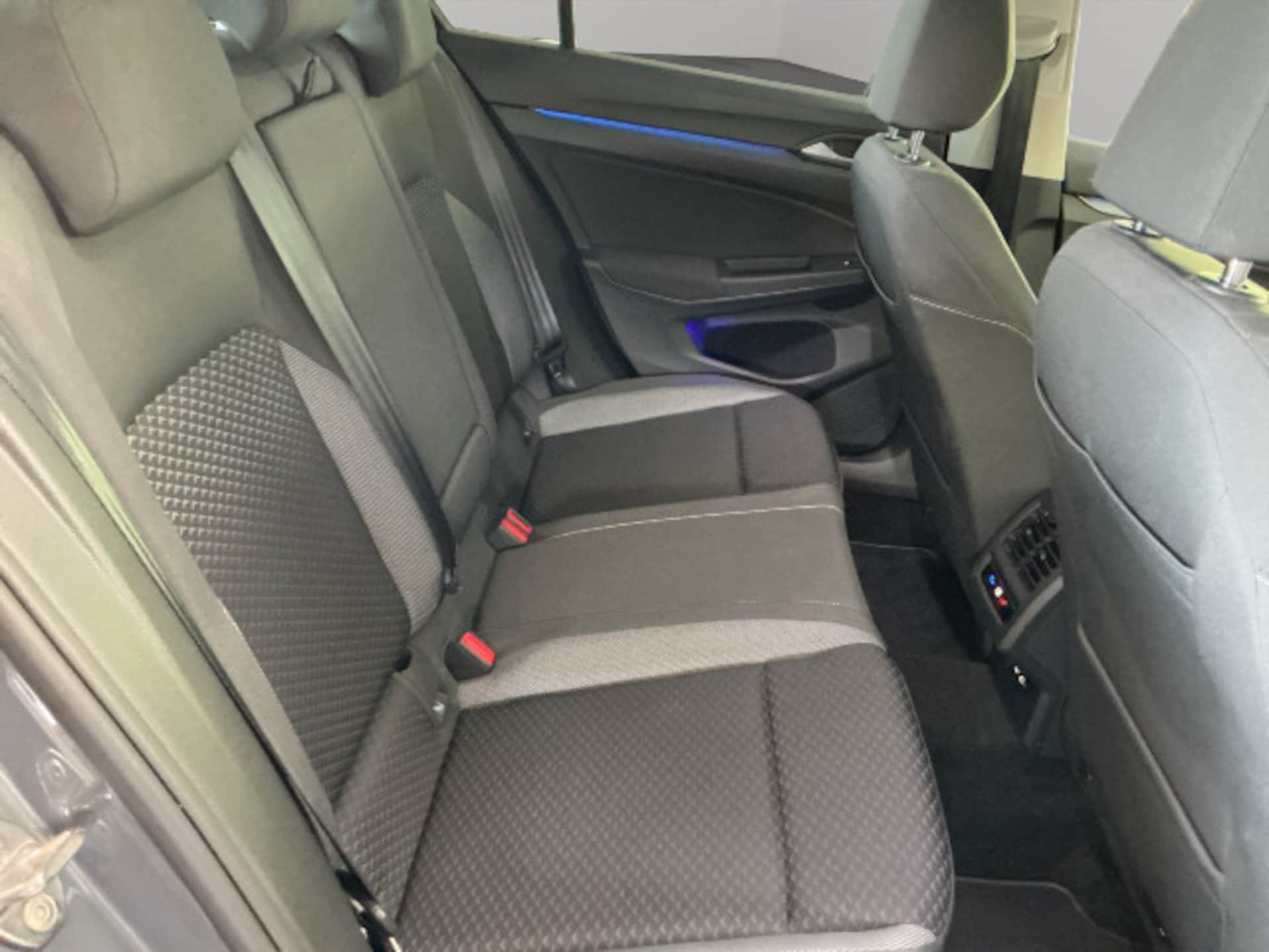 Volkswagen Golf Active