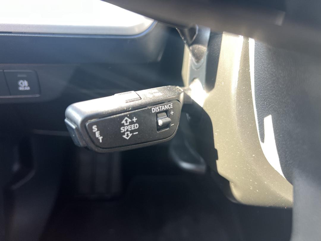 Image about Audi Q4 e-tron 40 e-tron