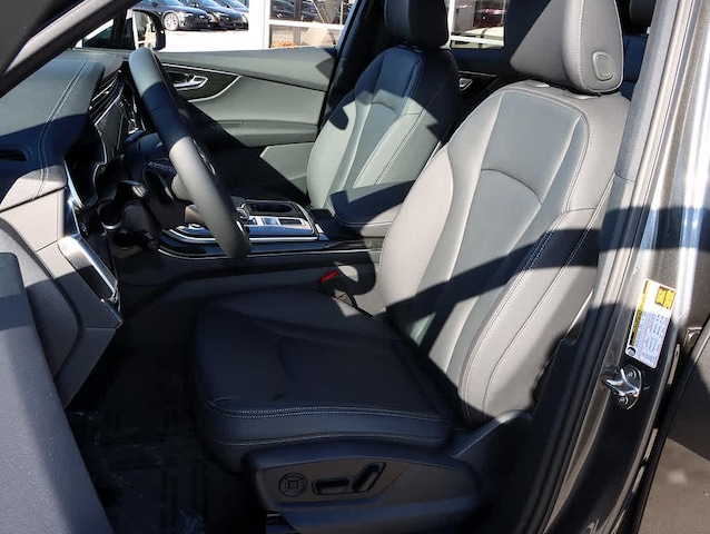 2026 Audi Q7 Premium - Photo 11