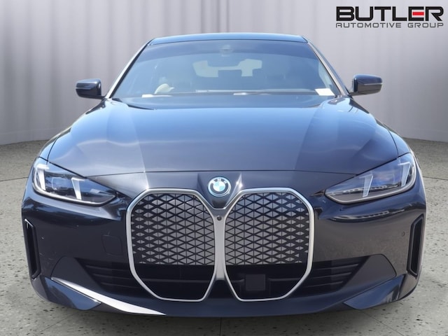 2025 BMW