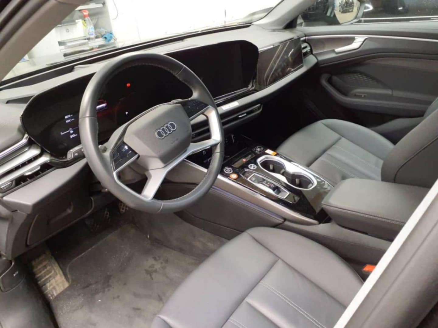 Bild über Audi A6 Avant TDI quattro 150 kW S tronic - für weitere Informationen kontaktieren Sie den Audi Partner